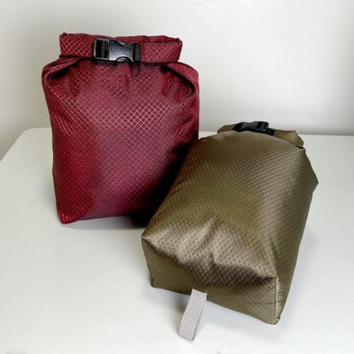 Sew a 20L Simple Roll Top Backpack Base With a Pocket for Frame, Can Make a  Climbing, Weatherproof, Hiking, City Bag, or a Combo of These. (climbing  Mod Shown) : 5 Steps (